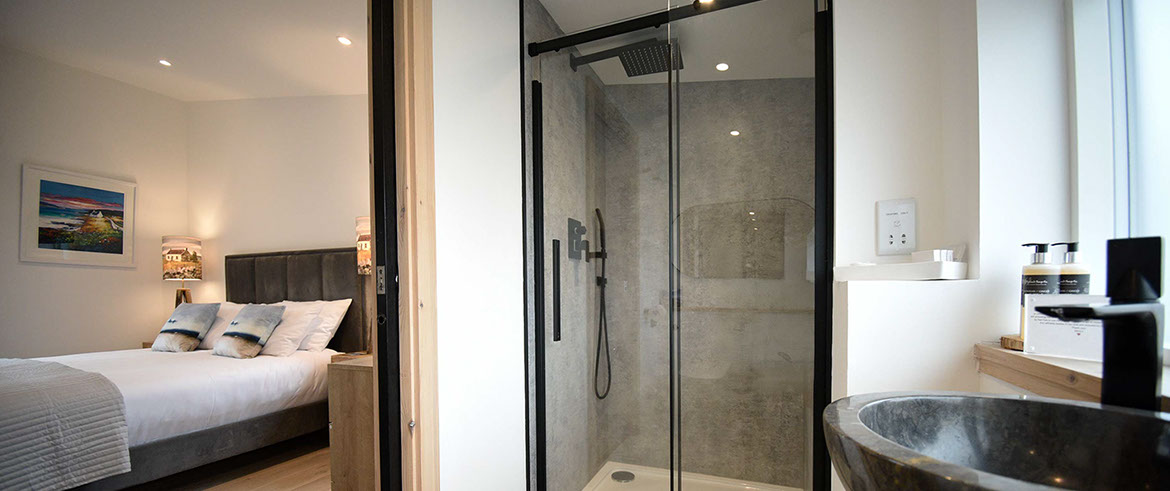 Our Seilebost room contains an en suite shower room at our Portree luxury bed and breakfast accommodation