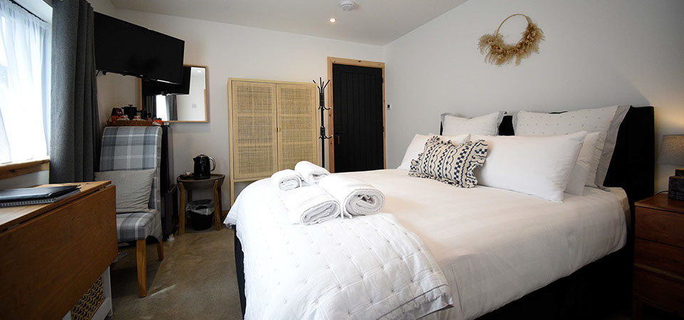 Taigh Scalpaigh luxury bed and breakfast accommodation near Portree 