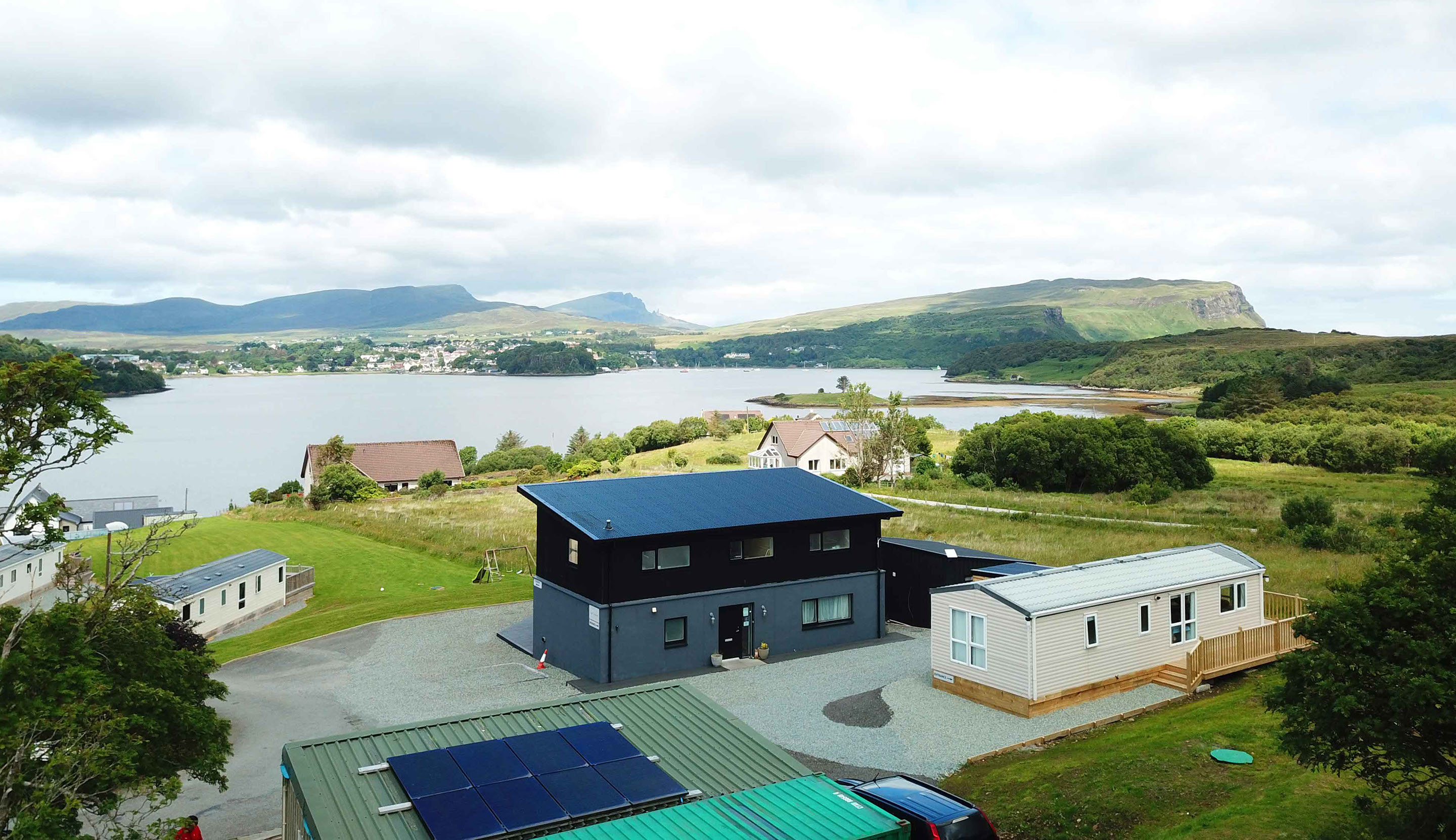 Taransay House luxury guest house contains spacious modern en suite bathrooms