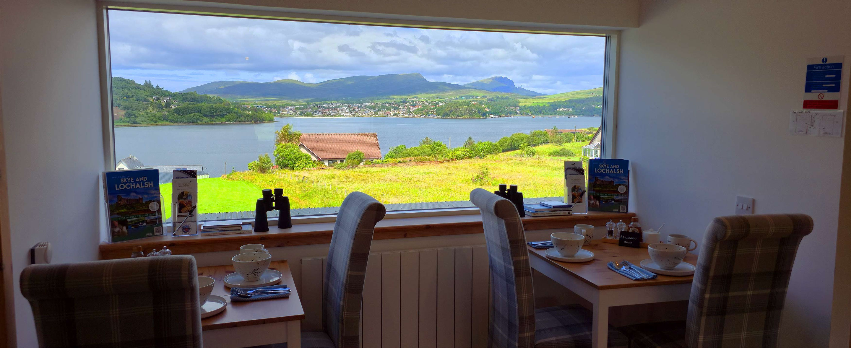 Taransay House Luxury Bed and Breakfast Accomodation in Portree with Super King Size Double Beds